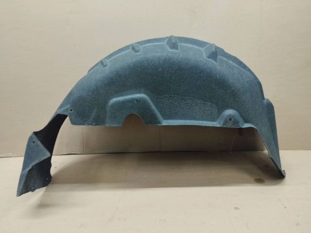 bontott AUDI Q7 Jobb hátsó Dobbetét (Kerékjárati, Műanyag)