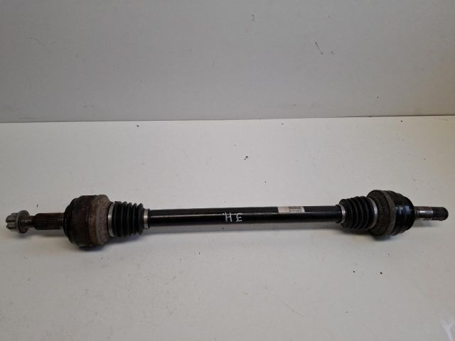 bontott AUDI Q7 Jobb hátsó Féltengely