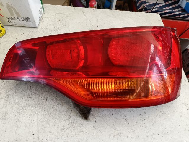 bontott AUDI Q7 Jobb Hátsó Lámpa