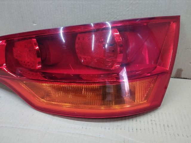 bontott AUDI Q7 Jobb Hátsó Lámpa