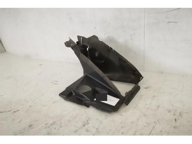 bontott AUDI Q7 Jobb Hűtő Légterelő