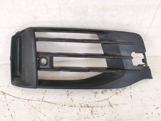 bontott AUDI Q7 Jobb Ködlámpa Rács