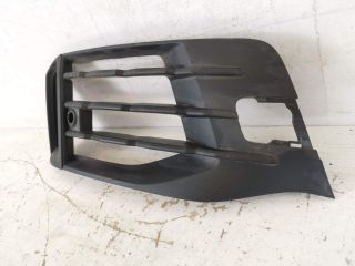 bontott AUDI Q7 Jobb Ködlámpa Rács