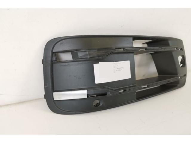 bontott AUDI Q7 Jobb Ködlámpa Rács