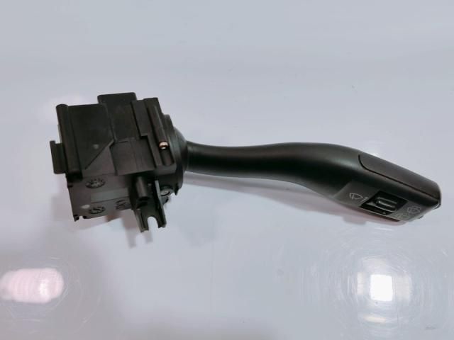 bontott AUDI Q7 Jobb Kormánykapcsoló Ablaktörlő