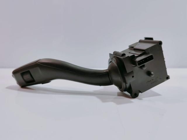 bontott AUDI Q7 Jobb Kormánykapcsoló Ablaktörlő