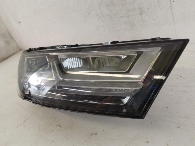 bontott AUDI Q7 Jobb Ledes Fényszóró