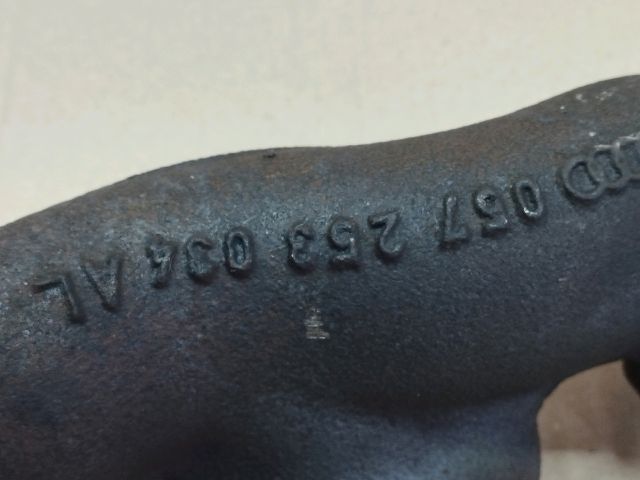 bontott AUDI Q7 Jobb Leömlő (V-Motor/Boxer)