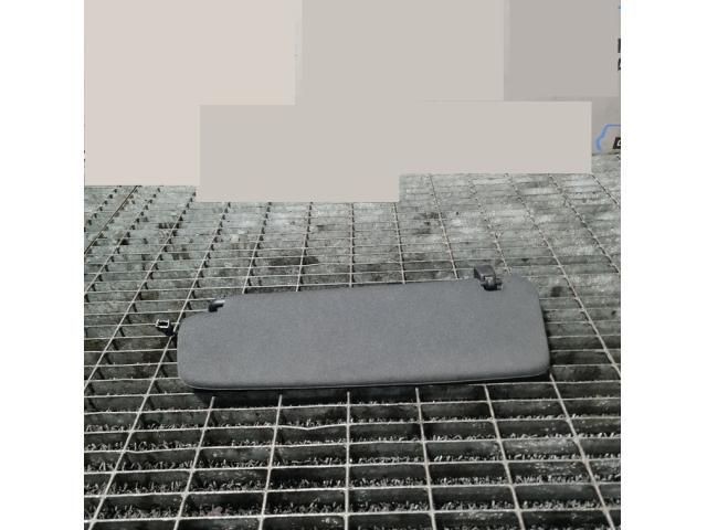 bontott AUDI Q7 Jobb Napellenző