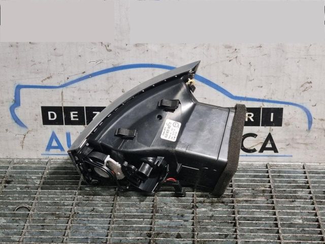 bontott AUDI Q7 Jobb Szellőző