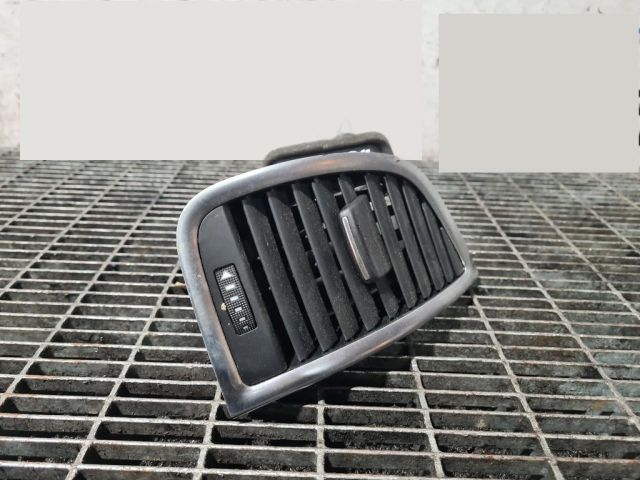 bontott AUDI Q7 Jobb Szellőző