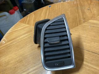 bontott AUDI Q7 Jobb Szellőző