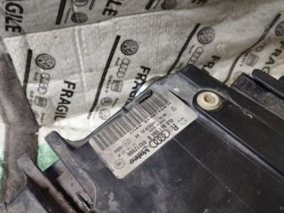 bontott AUDI Q7 Jobb Xenon Fényszóró