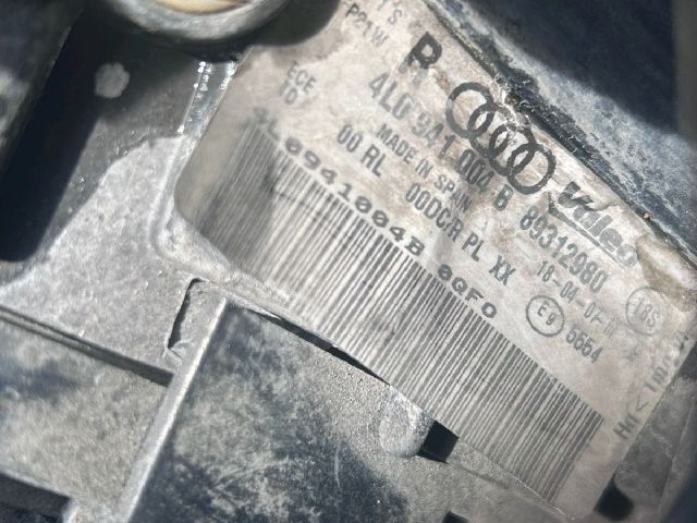 bontott AUDI Q7 Jobb Xenon Fényszóró