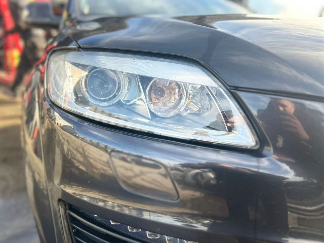 bontott AUDI Q7 Jobb Xenon Fényszóró