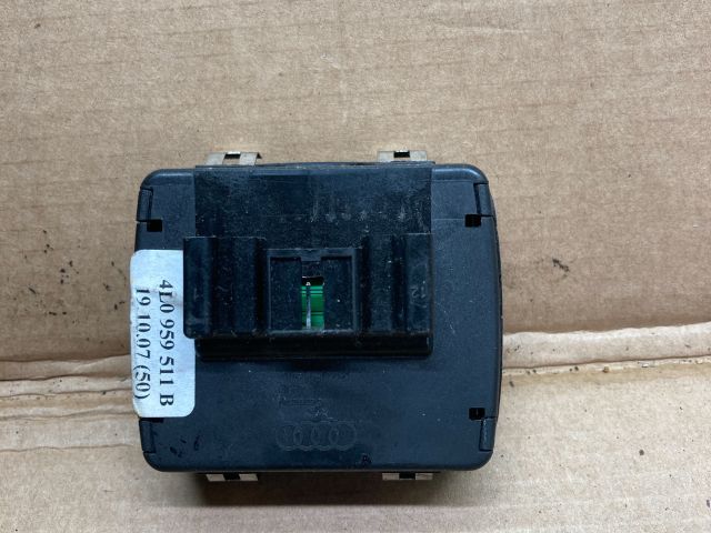 bontott AUDI Q7 Kapcsoló (Magában)