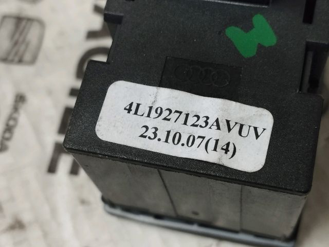 bontott AUDI Q7 Kapcsoló (Magában)