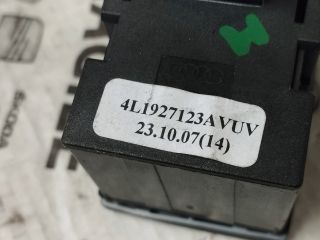 bontott AUDI Q7 Kapcsoló (Magában)