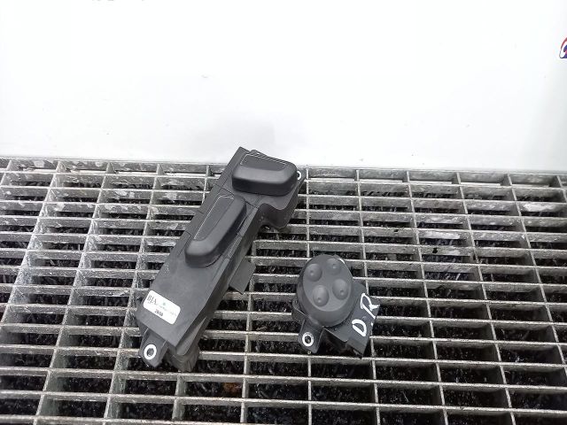 bontott AUDI Q7 Kapcsoló (Magában)