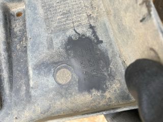 bontott AUDI Q7 Kartervédő