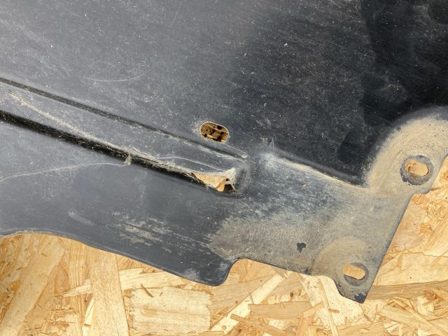 bontott AUDI Q7 Kartervédő