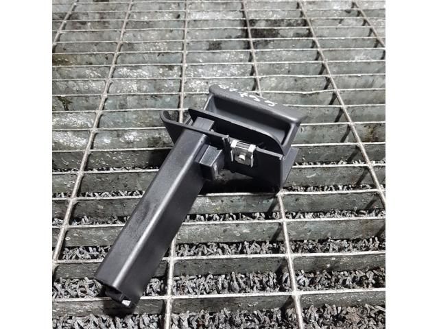 bontott AUDI Q7 Kézifék Kar