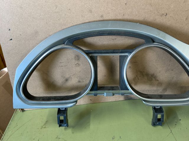 bontott AUDI Q7 Kilométeróra Keret