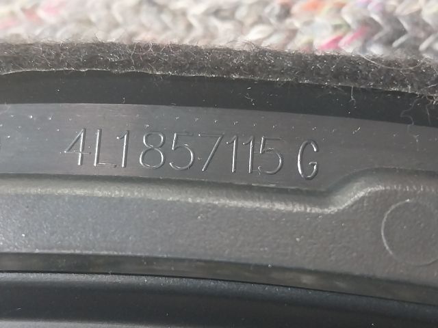 bontott AUDI Q7 Kilométeróra Keret