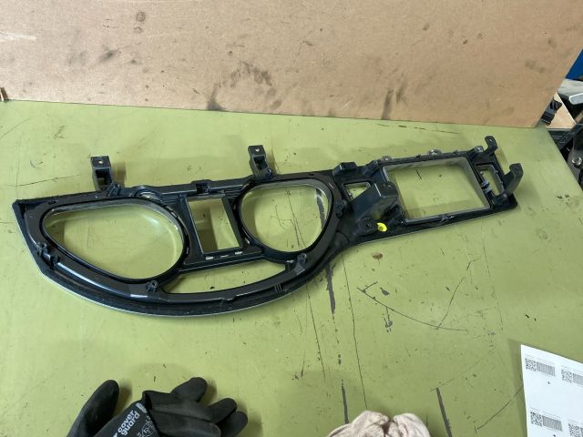 bontott AUDI Q7 Kilométeróra Keret