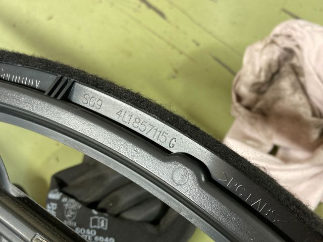 bontott AUDI Q7 Kilométeróra Keret