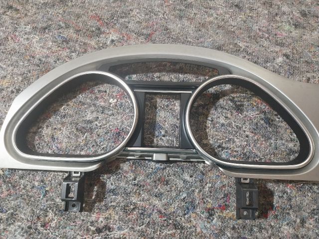 bontott AUDI Q7 Kilométeróra Keret