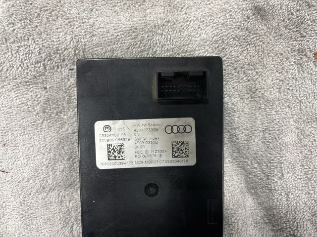 bontott AUDI Q7 Komfort Elektronika