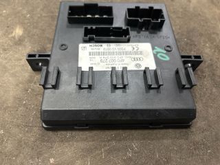 bontott AUDI Q7 Komfort Elektronika