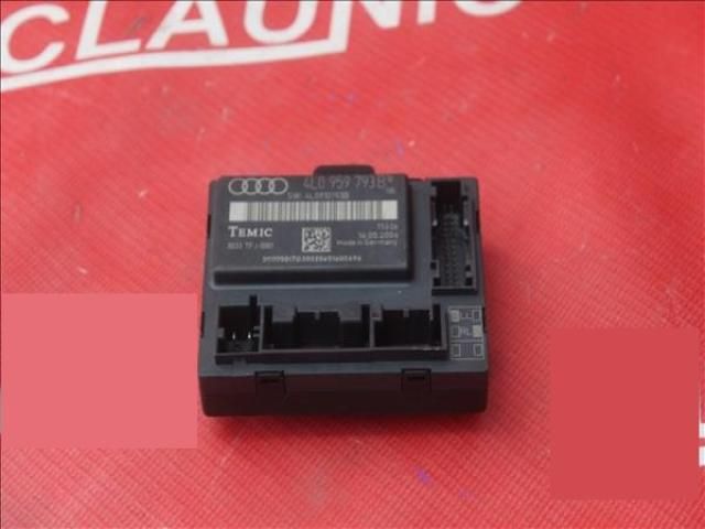 bontott AUDI Q7 Komfort Elektronika