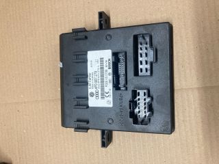 bontott AUDI Q7 Komfort Elektronika