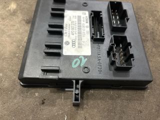 bontott AUDI Q7 Komfort Elektronika