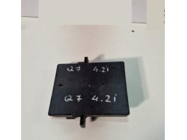 bontott AUDI Q7 Komfort Elektronika