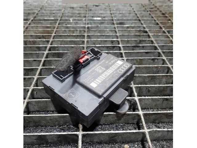 bontott AUDI Q7 Komfort Elektronika