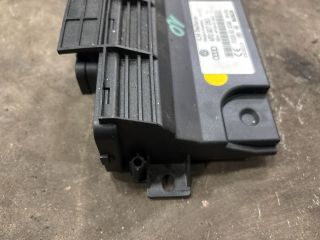 bontott AUDI Q7 Komfort Elektronika