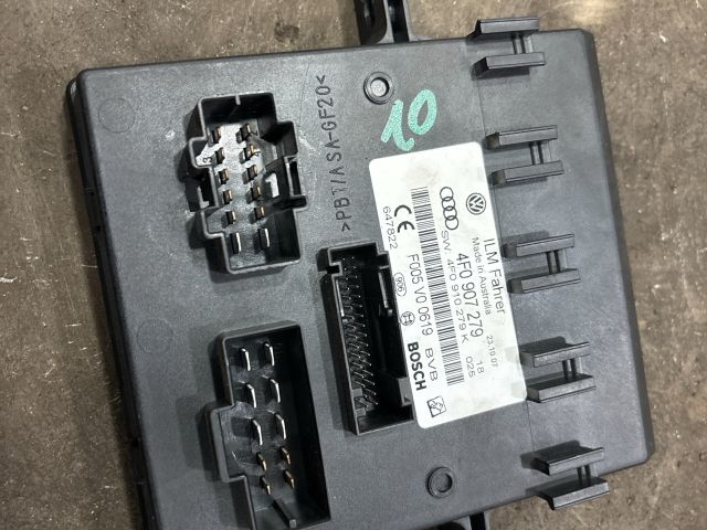 bontott AUDI Q7 Komfort Elektronika