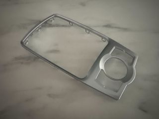 bontott AUDI Q7 Középkonzol Keret