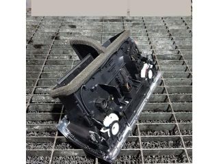 bontott AUDI Q7 Középső Szellőző