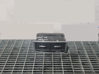 bontott AUDI Q7 Középső Szellőző