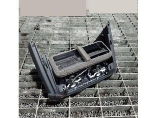 bontott AUDI Q7 Középső Szellőző