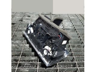 bontott AUDI Q7 Középső Szellőző