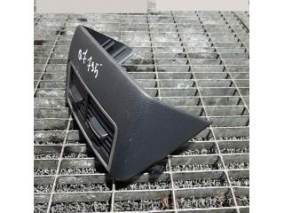 bontott AUDI Q7 Középső Szellőző