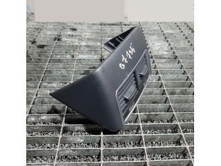 bontott AUDI Q7 Középső Szellőző