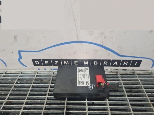 bontott AUDI Q7 Kulcs Nélküli Nyitás Jeladó