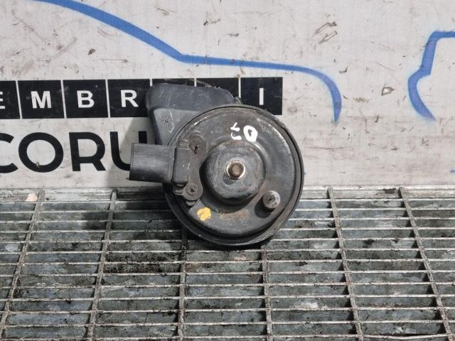 bontott AUDI Q7 Kürt