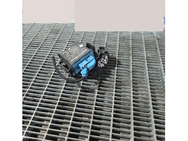 bontott AUDI Q7 Lámpa Vezérlő